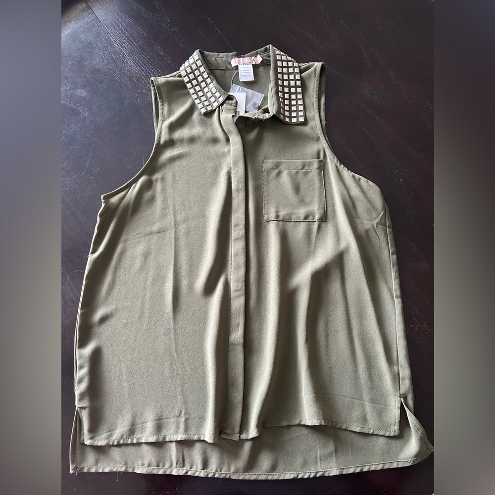 Women’s blouse